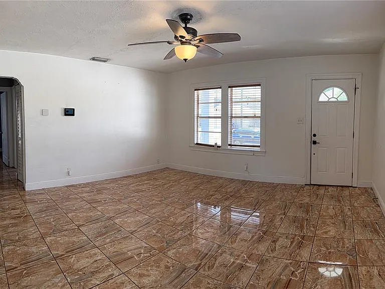 702 W Peninsular St — Photo 6