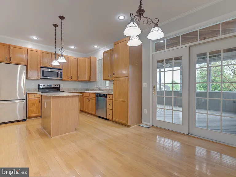 20362 Hartwell St — Photo 12