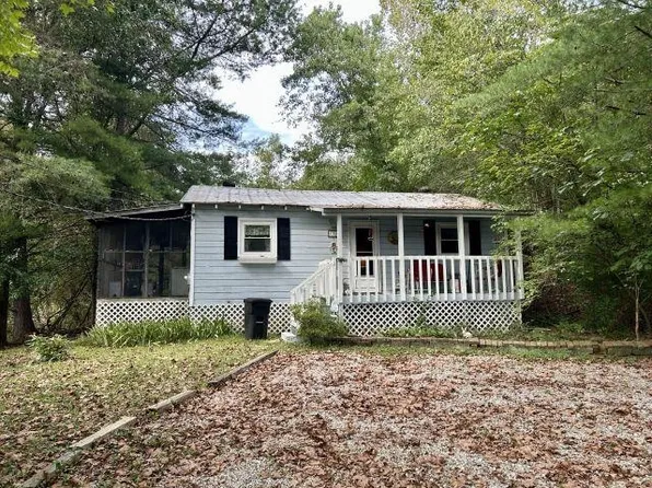 83 Aliff St, Fort Gay, WV 25514