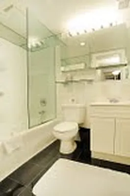 Sold by R New York | media 9