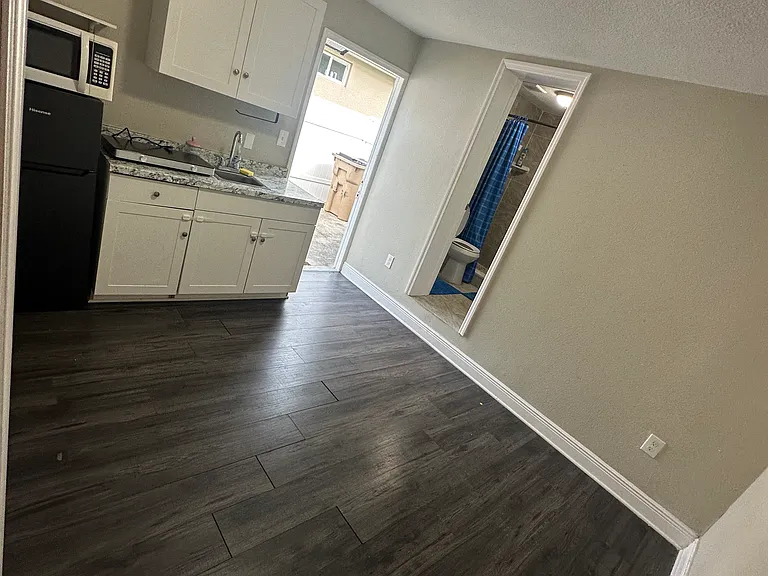 427 S Riverhills Dr — Photo 10