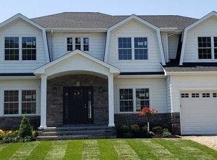 194 Maytime Dr, Jericho, NY 11753
