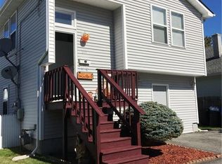 117 Oriole Ave, Pawtucket, RI 02860