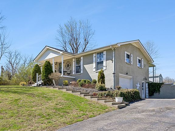 2nd image of 212 Bradford Hill Rd N