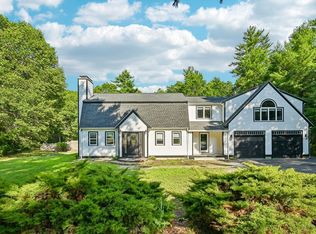 6 Susan Cir, Carver, MA 02330