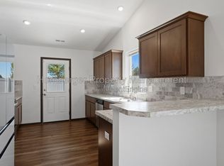 10326 W Salmonberry Rd, Cheney, WA 99004