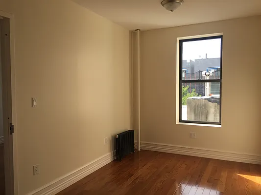 Rented by Geraldine Capasso, LREB | media 64