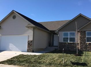 365 Aspen Dr, Norwalk, IA 50211