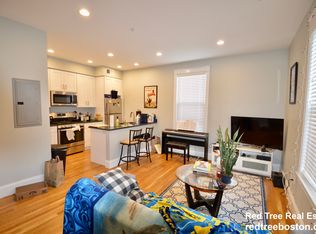 405 S Huntington Ave #405, Jamaica Plain, MA 02130