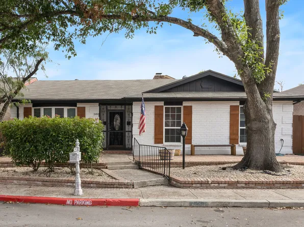 349 Fenwick Dr, Windcrest, TX 78239