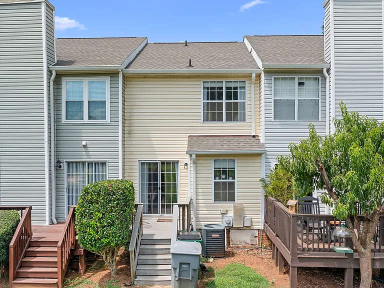8159 Circle Tree Ln — Photo 15