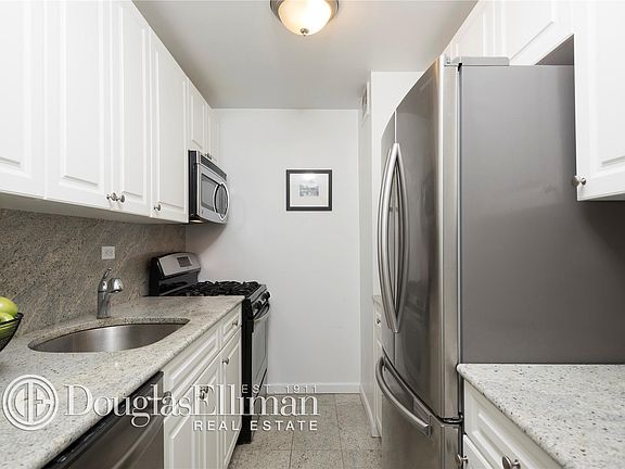 3rd image of 150 W End Ave APT 15J