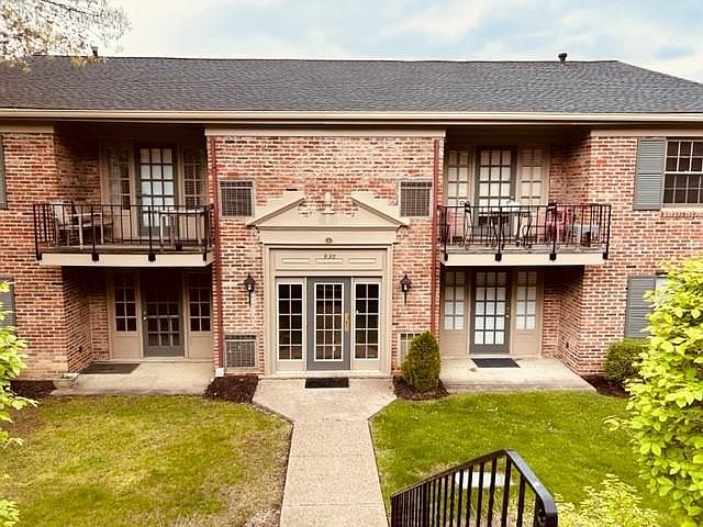 1st image of 930 Margarite Dr APT K