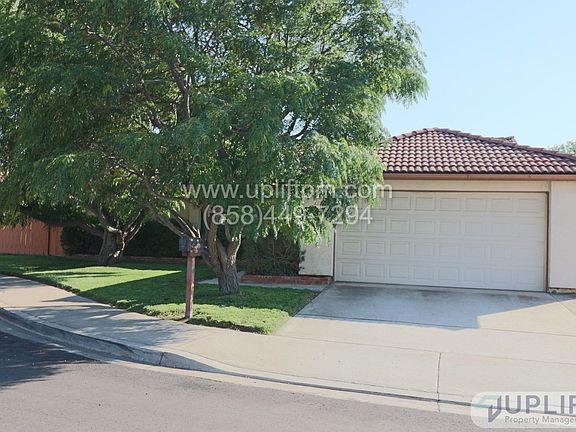 3rd image of 515 La Haina Pl