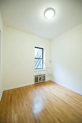 Rented by Peter Ashe | media 7