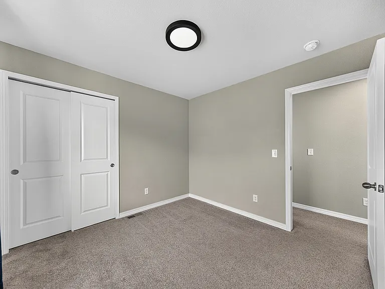 975 Cana Grv — Photo 32