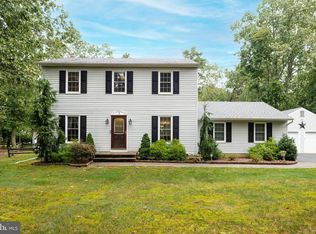 2 Waltham Dr, Tabernacle, NJ 08088