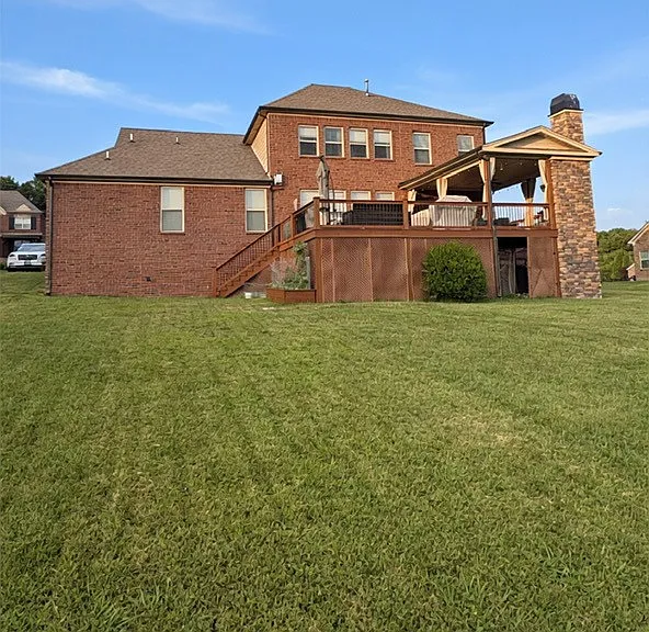 7005 Marwood Dr — Photo 2