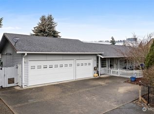 15210 62nd Street Ct E, Sumner, WA 98390