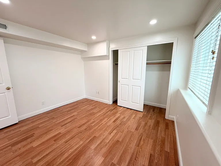 111 Everglade Dr #B — Photo 9