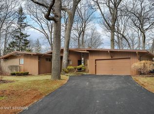 22 Oxford Dr, Lincolnshire, IL