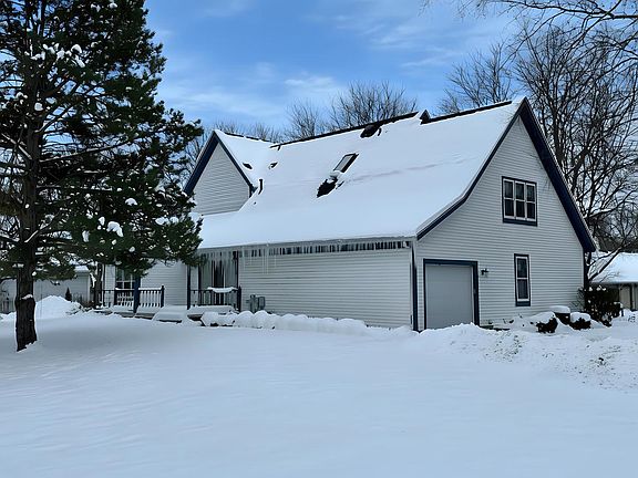 2nd image of 872 Victoria Dr #0