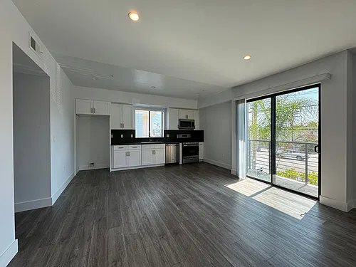 Floor plan 105