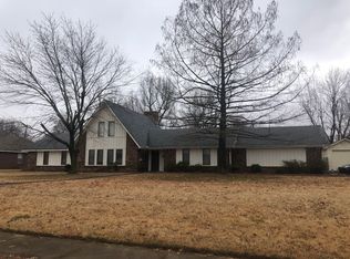 607 Elmdale Ln, Springdale, AR 72762