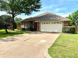 6729 Hadley Dr, Fort Worth, TX 76182