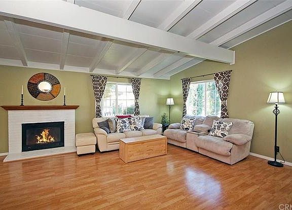 5th image of 858 La Serena Dr