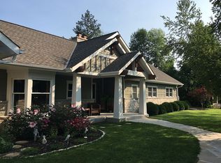 W323N6775 Wildwood Point Rd, Hartland, WI 53029