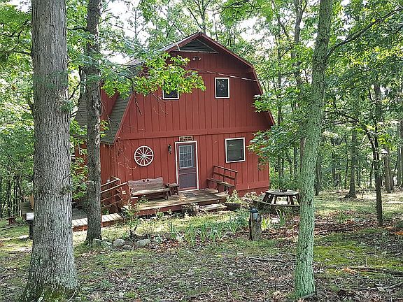 Main entrance and parking.