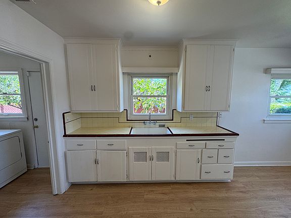 2nd image of 2009 N Ferger Ave #2009