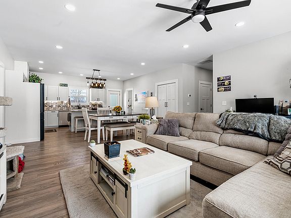 5th image of 5324 Skyridge Ave