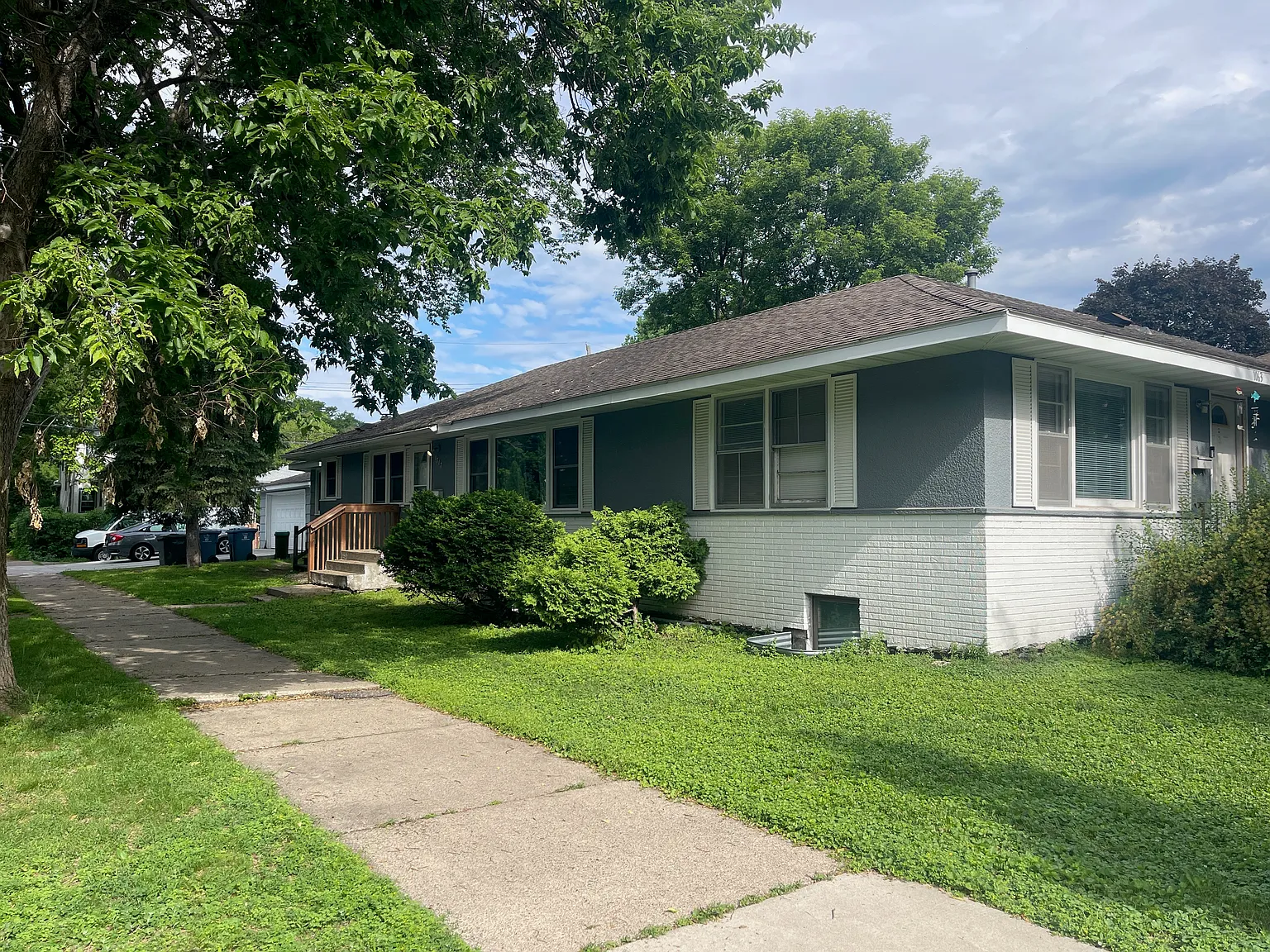 1717 Talmage Ave SE — Photo 2