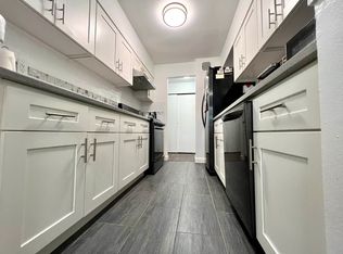 75-34 Bell Blvd APT 5A, Oakland Gardens, NY 11364