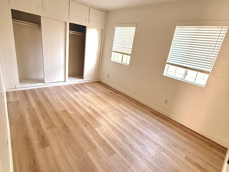 2628 Iowa Ave #BACK — Photo 7