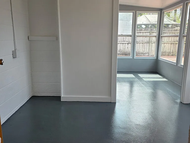 13749 Jamaica Dr — Photo 32