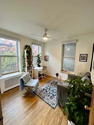 Rented by New York Realty | media 10