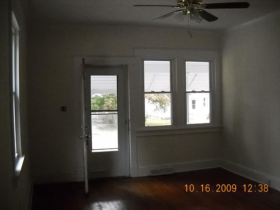 2nd image of 2620 Greenway Ave