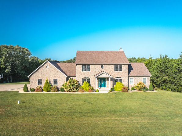 446 Cedar Breeze Dr