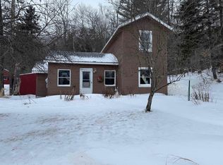 700 Beach Rd, Elmore, VT 05661