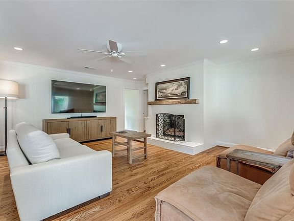2nd image of 6440 Danbury Ln