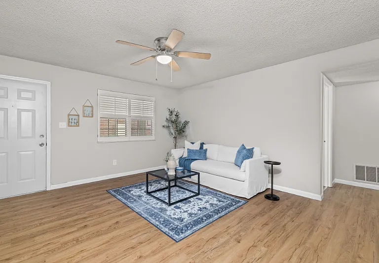 1607 Redbird Cv — Photo 4