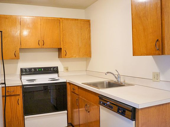 4th image of 2130 NE Clackamas St #1332-03