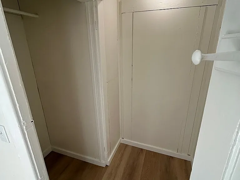Renovated 1 Bed, 1 Bath apartment in West Seattle Triplex, $1,895/month — Photo 20