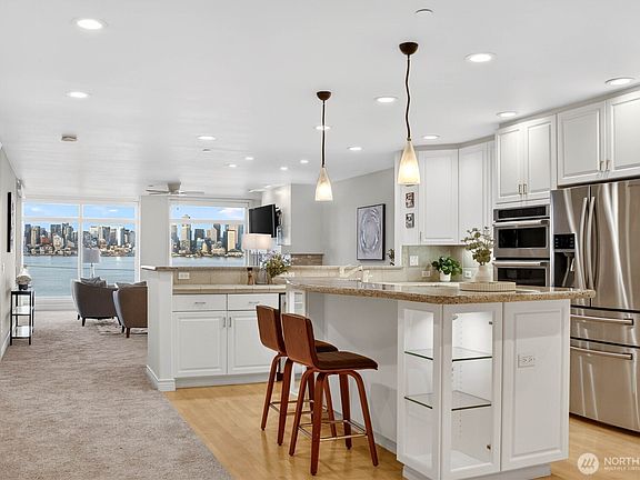 3rd image of 1661 Harbor Avenue SW #301