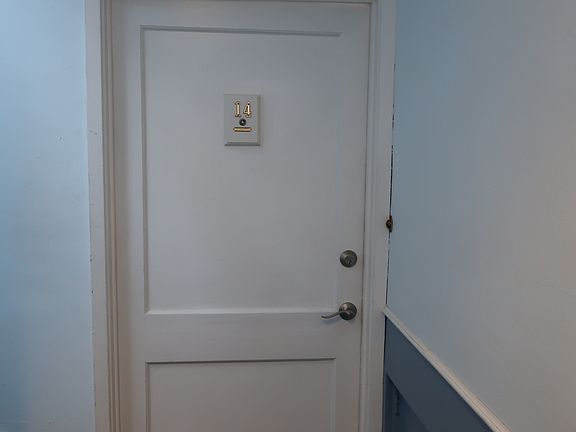 2nd image of 120 Lavender Ct Unit 14