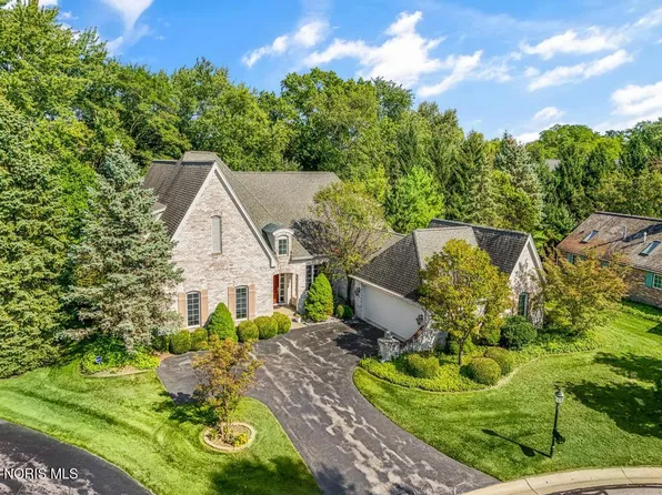 15 Stableside Rd N, Toledo, OH 43615