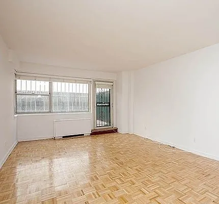 Rented by Compass | media 32